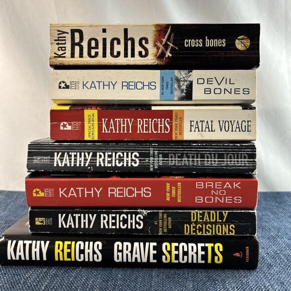 Kathy Reichs Lot of 7 Temperance Tempe Brennan Books Bones Mystery PB And HC - Picture 12 of 15